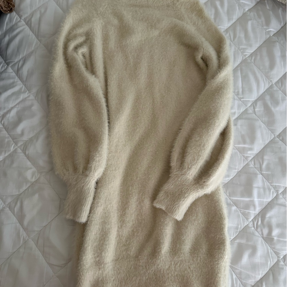 Elegant Cream Long Sleeve Dress